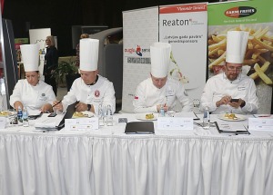 Daži fotomirkļi no pavāru konkursa «Latvijas gada pavārs 2022» aizkulisēm 13