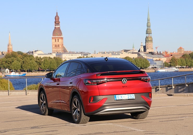 Ar «VW ID.5 GTX» apceļojam Siguldu, Turaidas restorānu «Tūrists» un Rīgas Zoodārzu 324033