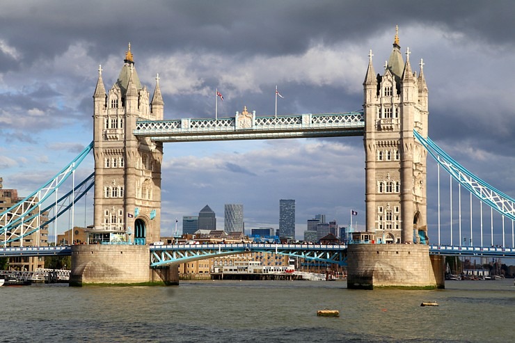 Travelnews.lv apmeklē Londonas tūristu iecienīto un populāro Tauera tiltu 324711