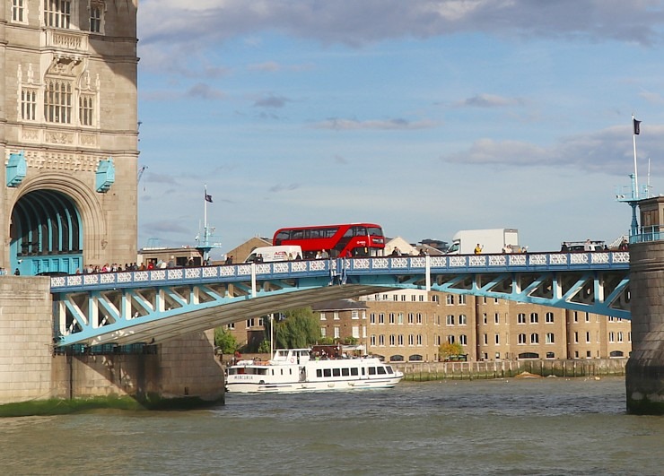 Travelnews.lv apmeklē Londonas tūristu iecienīto un populāro Tauera tiltu 324739