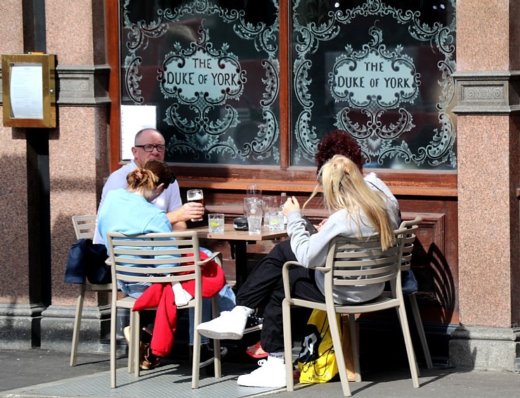 Travelnews.lv iepazīst Londonas ielu mobilās kafejnīcas un ēstuves 324923
