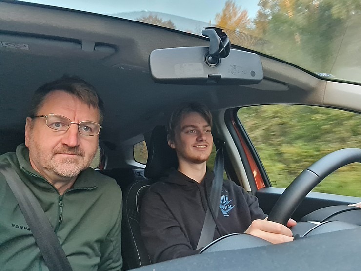 Travelnews.lv ar jauno «Dacia Duster Prestige 1.3 TCE 150 EDC» apceļo rudenīgo Rīgu 325434