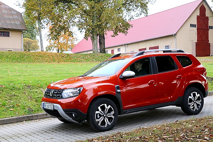 Travelnews.lv ar jauno «Dacia Duster Prestige 1.3 TCE 150 EDC» apceļo rudenīgo Rīgu 325437