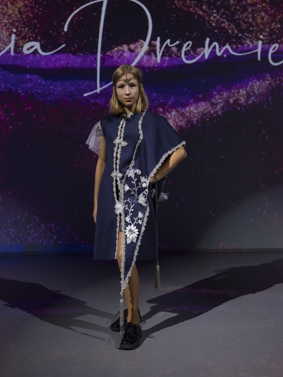 Rīgas modes nedēļā «Riga Fashion Week 2022» prezentējas «Julija Dremiene» no Lietuvas. Foto: Mark Litvyakov 325490