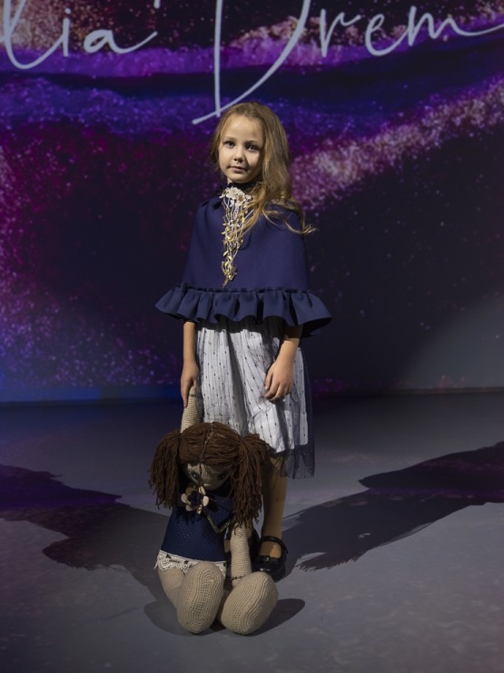 Rīgas modes nedēļā «Riga Fashion Week 2022» prezentējas «Julija Dremiene» no Lietuvas. Foto: Mark Litvyakov 325493