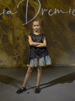 Rīgas modes nedēļā «Riga Fashion Week 2022» prezentējas «Julija Dremiene» no Lietuvas. Foto: Mark Litvyakov 14
