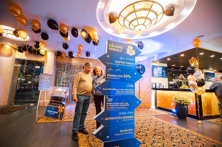Jūrmalas 5 zvaigžņu viesnīca «Baltic Beach Hotell» rīko tradicionālo pasākumu «Sunny Night 2022». Foto: Artis Veigurs 325939