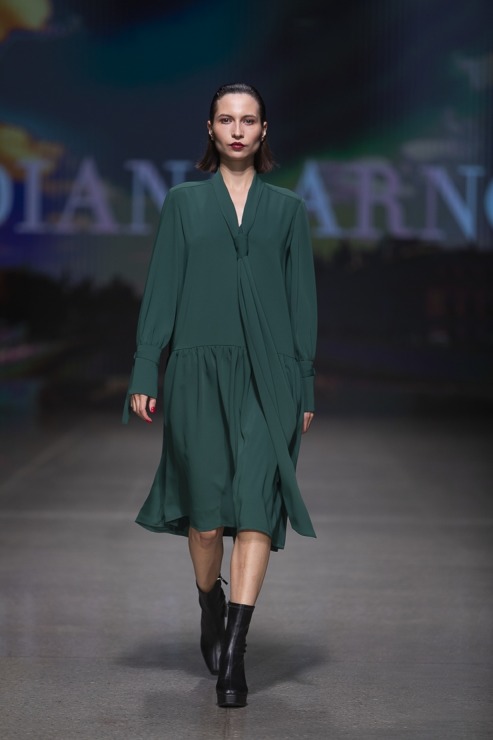 Rīgas modes nedēļā «Riga Fashion Week 2022» prezentējas «Diana Arno» no Igaunijas. Foto: Mark Litvyakov 326178