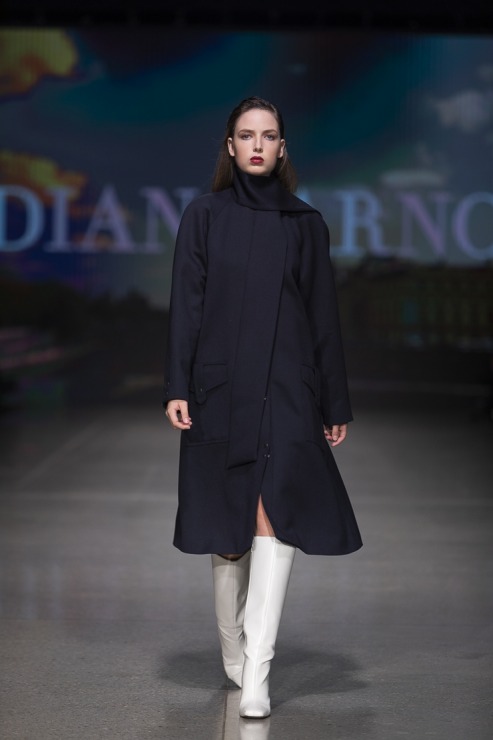 Rīgas modes nedēļā «Riga Fashion Week 2022» prezentējas «Diana Arno» no Igaunijas. Foto: Mark Litvyakov 326180