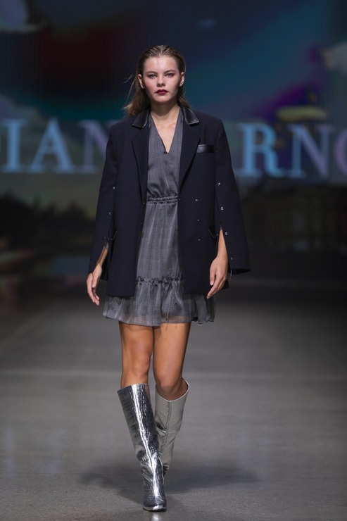 Rīgas modes nedēļā «Riga Fashion Week 2022» prezentējas «Diana Arno» no Igaunijas. Foto: Mark Litvyakov 326185