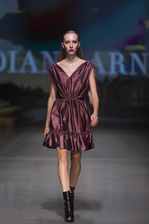 Rīgas modes nedēļā «Riga Fashion Week 2022» prezentējas «Diana Arno» no Igaunijas. Foto: Mark Litvyakov 326186