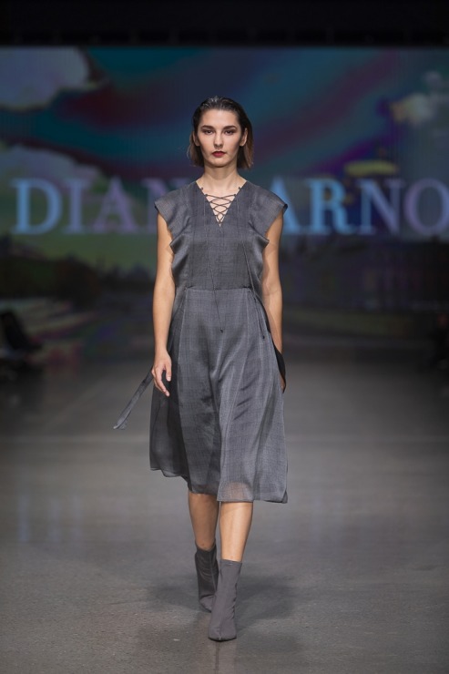 Rīgas modes nedēļā «Riga Fashion Week 2022» prezentējas «Diana Arno» no Igaunijas. Foto: Mark Litvyakov 326167