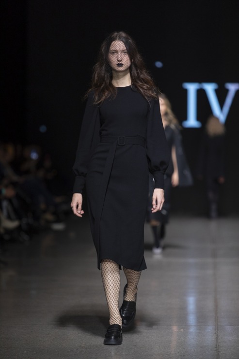 Rīgas modes nedēļā «Riga Fashion Week 2022» prezentējas «Iveta Vecmane» no Latvijas. Foto: Mark Litvyakov 326477