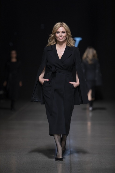 Rīgas modes nedēļā «Riga Fashion Week 2022» prezentējas «Iveta Vecmane» no Latvijas. Foto: Mark Litvyakov 326479