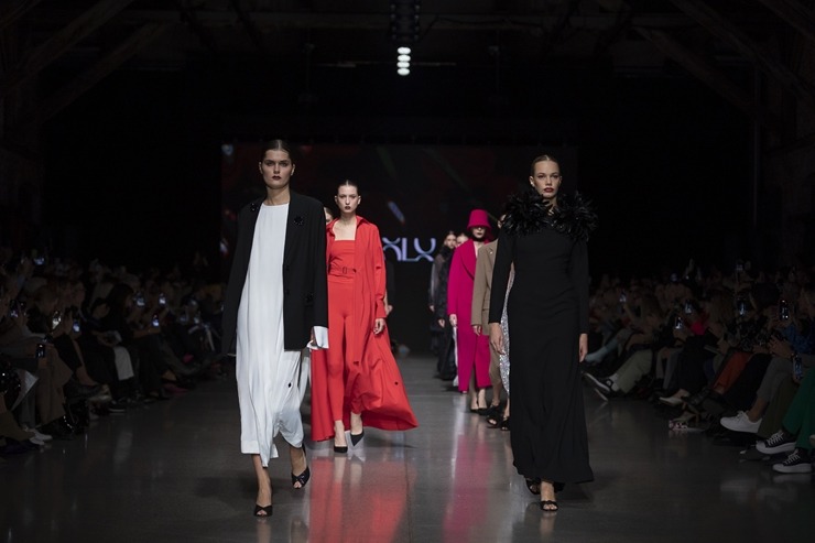 Rīgas modes nedēļā «Riga Fashion Week 2022» prezentējas «Nolo» no Latvijas. Foto: Mark Litvyakov 326549