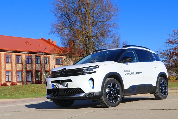 Travelnews.lv sadarbībā ar «Autohalle.com» apceļo Latgali ar jauno «Citroën C5 Aircross» 326620