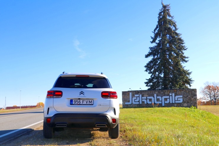 Travelnews.lv sadarbībā ar «Autohalle.com» apceļo Latgali ar jauno «Citroën C5 Aircross» 326638