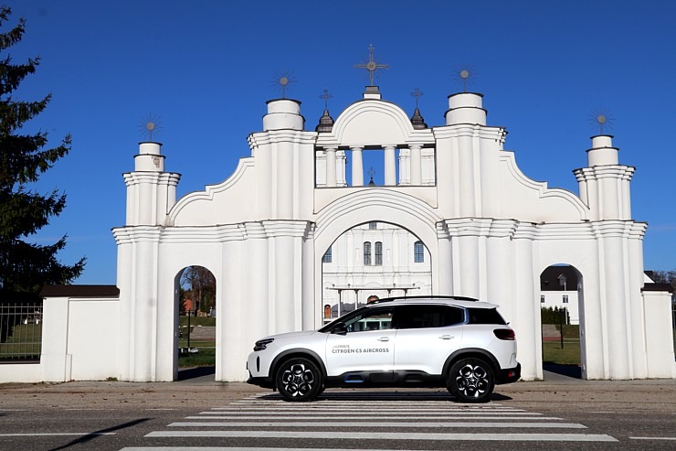 Travelnews.lv sadarbībā ar «Autohalle.com» apceļo Latgali ar jauno «Citroën C5 Aircross» 326625