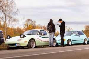 Radošajā Tallinas ielas  kvartālā sezonu noslēdz Latvijā skaistāko japāņu automašīnu īpašnieki. Foto: jdm.lv 22