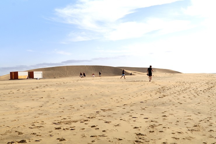 Maspalomas kāpas līdz 20 metru augstumam Grankanāriju salā rada tuksneša sajūtu. Sadarbībā ar Tez Tour Latvia un airBaltic 327746