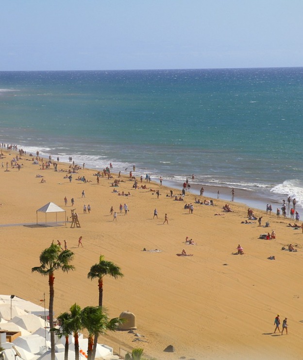 Grankanāriju Maspalomas kāpas ir populāras nūdistu un dabas aizstāvju vidū. Sadarbībā ar Tez Tour Latvia un airBaltic 327790