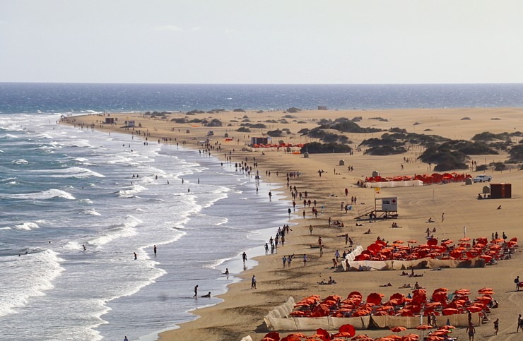 Grankanāriju Maspalomas kāpas ir populāras nūdistu un dabas aizstāvju vidū. Sadarbībā ar Tez Tour Latvia un airBaltic 327791