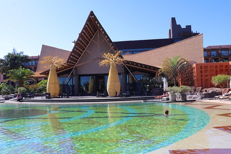Iepazīstam Grankanāriju dienvidos 5 zvaigžņu viesnīcu «Lopesan Baobab Resort» Āfrikas tematikā. Sadarbībā ar Tez Tour un airBaltic 328168