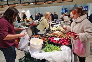 Travelnews.lv apmeklē un izbauda jauno «Pļavnieku tirgu» Rīgā 54