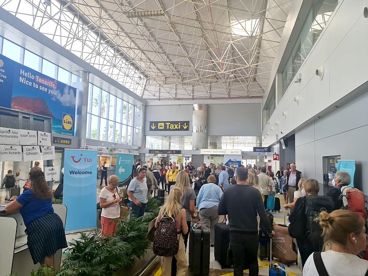 Ar lidsabiedrību «airBaltic» un tūroperatoru «Tez Tour Latvia» lidojam uz Grankanāriju un Tenerifi. Sadarbībā ar Tez Tour un airBaltic  Ar lidsabiedrību «airBaltic» un tūroperatoru «Tez Tour Latvia» lidojam uz Grankanāriju un Tenerifi. Sadarbībā ar Tez Tour un airBaltic 329291