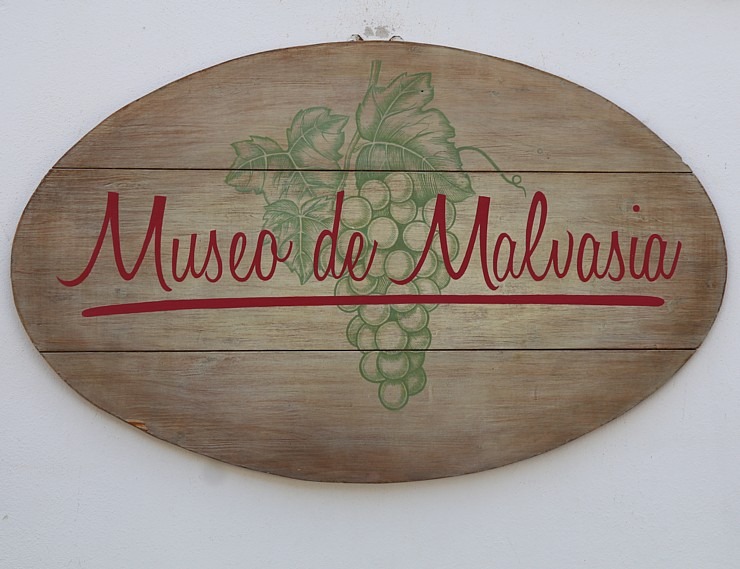 Travelnews.lv izbauda Tenerifes vīna degustāciju «Museo de Malvasia» pilsētiņā Icod de los Vinos. Sadarbībā ar Tez Tour un airBaltic 329745