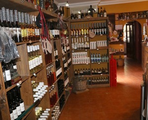 Travelnews.lv izbauda Tenerifes vīna degustāciju «Museo de Malvasia» pilsētiņā Icod de los Vinos. Sadarbībā ar Tez Tour un airBaltic 4