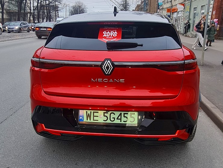 Travelnews.lv ar jauno un elektrisko «Renault Megane E-Tech» ceļo uz Latgali 330401