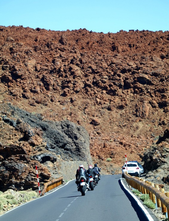 Ceļš uz Teidas vulkānu ir iecienīts gan motociklistu, gan velosipēdistu, gan šoferu vidū.  Sadarbībā ar Tez Tour un airBaltic 330460