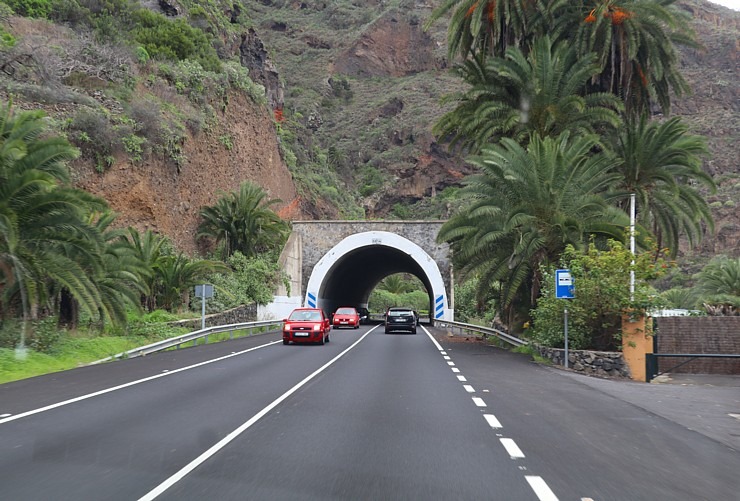 Ļoti daudzi tūristi Tenerifes salu apceļo un iepazīst ar auto. Sadarbībā ar Tez Tour un airBaltic 330499