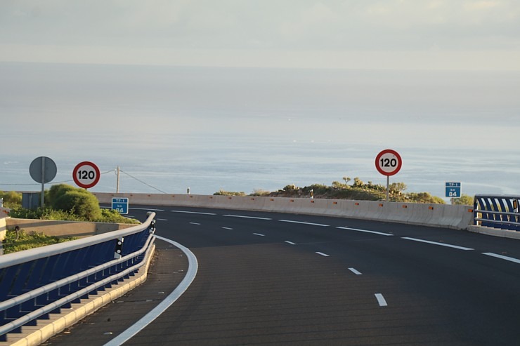 Ļoti daudzi tūristi Tenerifes salu apceļo un iepazīst ar auto. Sadarbībā ar Tez Tour un airBaltic 330519