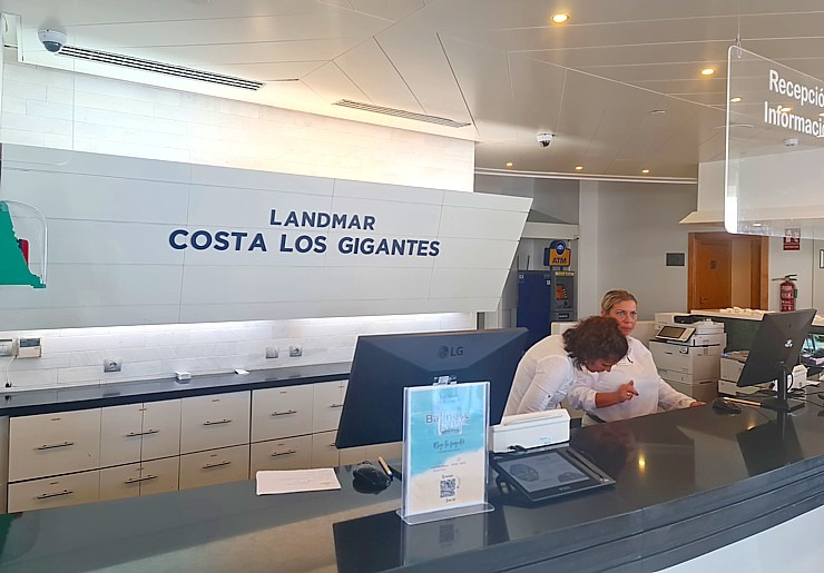Travelnews.lv iepazīst un nakšņo Tenerifes 4 zvaigžņu viesnīcā «Hotel Landmar Costa Los Gigantes». Sadarbībā ar Tez Tour un airBaltic 330632