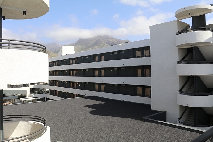 Travelnews.lv iepazīst Tenerifes 4 zvaigžņu viesnīcu «Labranda Suites Costa Adeje». Sadarbībā ar Tez Tour un airBaltic 331093