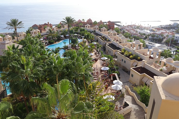 Travelnews.lv iepazīst Tenerifes dizaina viesnīcu «Hotel Vincci Seleccion La Plantacion del Sur». Sadarbībā ar Tez Tour un airBaltic 331248