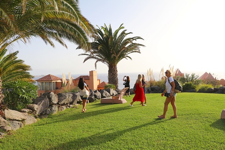 Travelnews.lv iepazīst Tenerifes dizaina viesnīcu «Hotel Vincci Seleccion La Plantacion del Sur». Sadarbībā ar Tez Tour un airBaltic 331219
