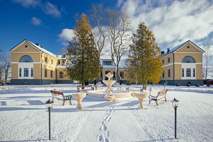 Viesnīca un SPA «Skrundas muiža» Kuldīgas novadā piedāvā baudīt ēdienu un atpūtu. Foto: skrundasmuiza.lv 331298