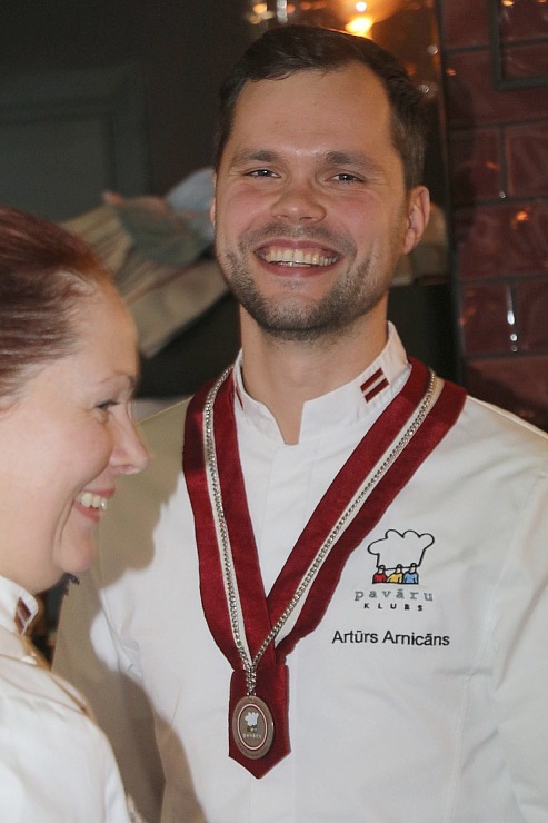 Turpmāk Latvijas «Pavāru kluba» prezidents būs šefpavārs Artūrs Arnicāns 331337