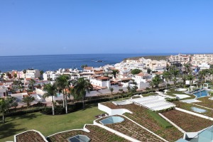 Travelnews.lv iepazīst skaistu Tenerifes 5 zvaigžņu viesnīcu «Royal Hideaway Corales Beach - Adults Only». Sadarbībā ar Tez Tour 16