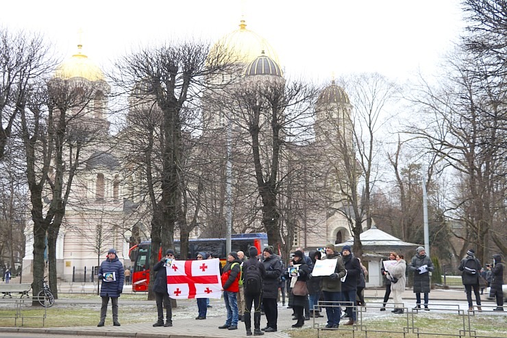 Rīgā notiek atbalsta akcija bijušajam Gruzijas prezidentam Mihaelam Saakašvili 333142