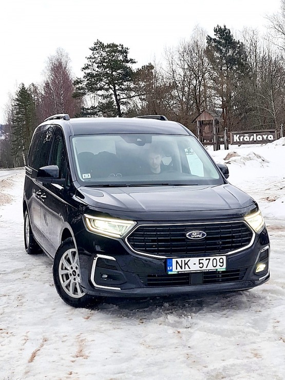 Travelnews.lv sadarbībā ar auto nomu «Europcar Latvija» izbrauc 721 km ar 7-vietīgo Ford Tourneo Connect 333912