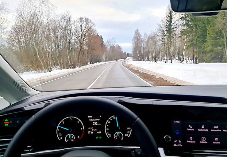 Travelnews.lv sadarbībā ar auto nomu «Europcar Latvija» izbrauc 721 km ar 7-vietīgo Ford Tourneo Connect 333915