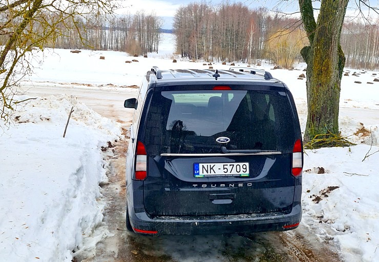 Travelnews.lv sadarbībā ar auto nomu «Europcar Latvija» izbrauc 721 km ar 7-vietīgo Ford Tourneo Connect 333916