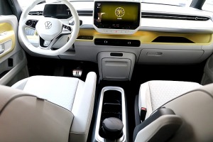 Travelnews.lv ar jauno un elektrisko «VW ID.Buzz Pro» apceļo Ventspili un Rīgu 33