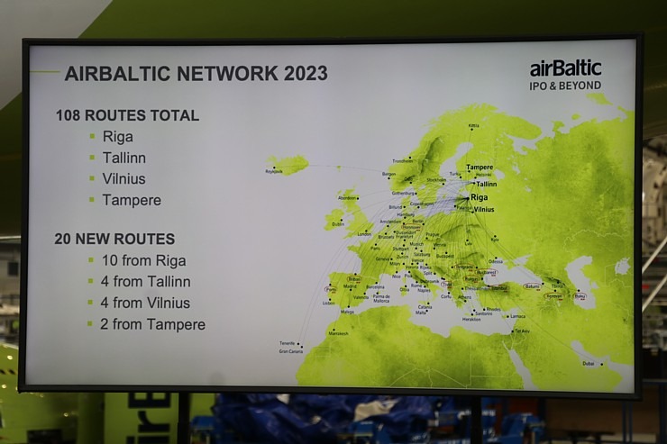 «airBaltic» rīko medijiem atvērto durvju dienu un iepazīstina ar lidmašīnu apkopes angāru 334595