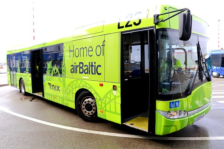 «airBaltic» rīko medijiem atvērto durvju dienu un iepazīstina ar lidmašīnu apkopes angāru 334582