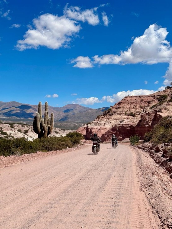 Arnis Jaudzems ar motociklu apceļo Argentīnu 2000 km garā maršrutā. Foto: Arnis Jaudzems 335003